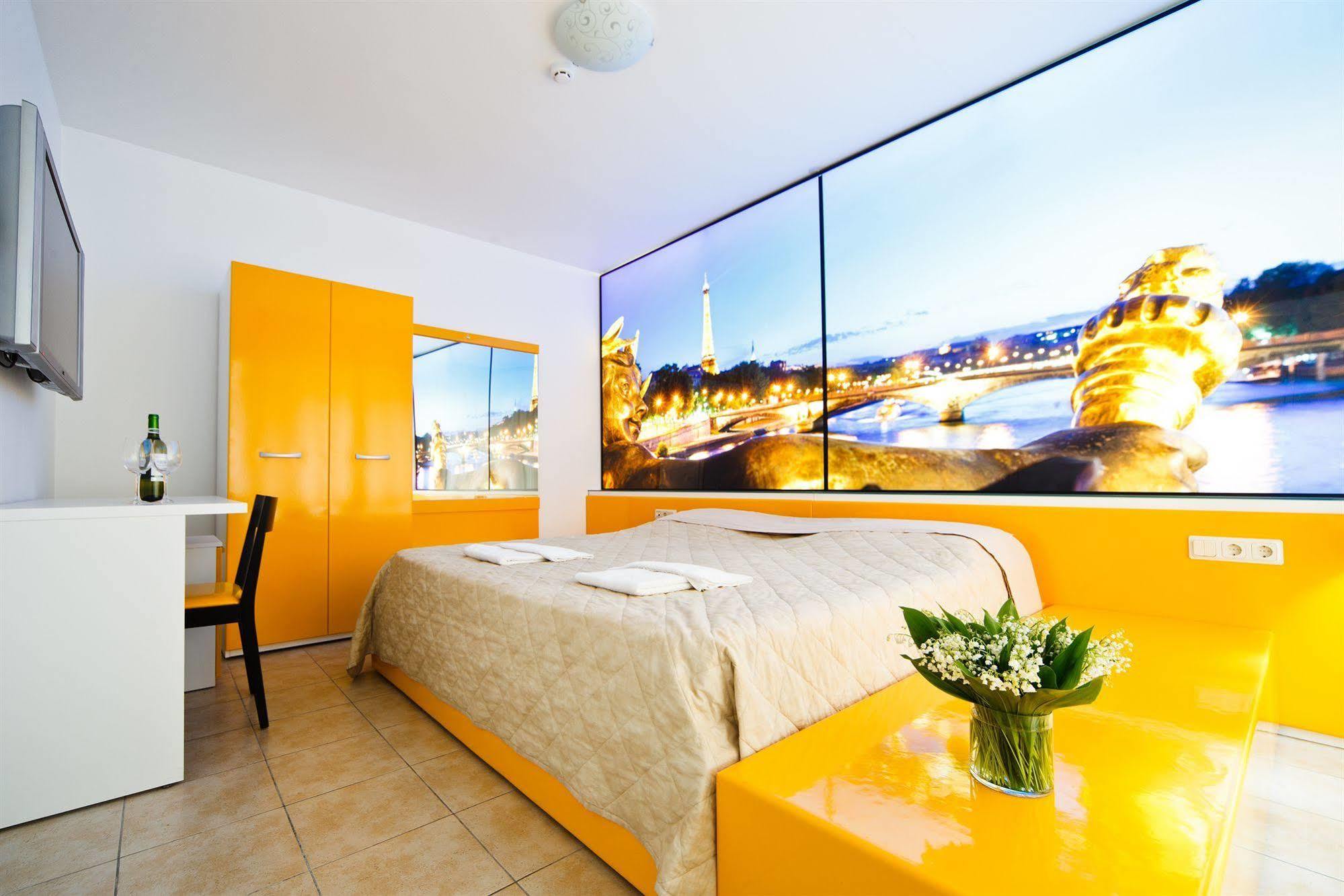 Autosole Motel Riga Bagian luar foto