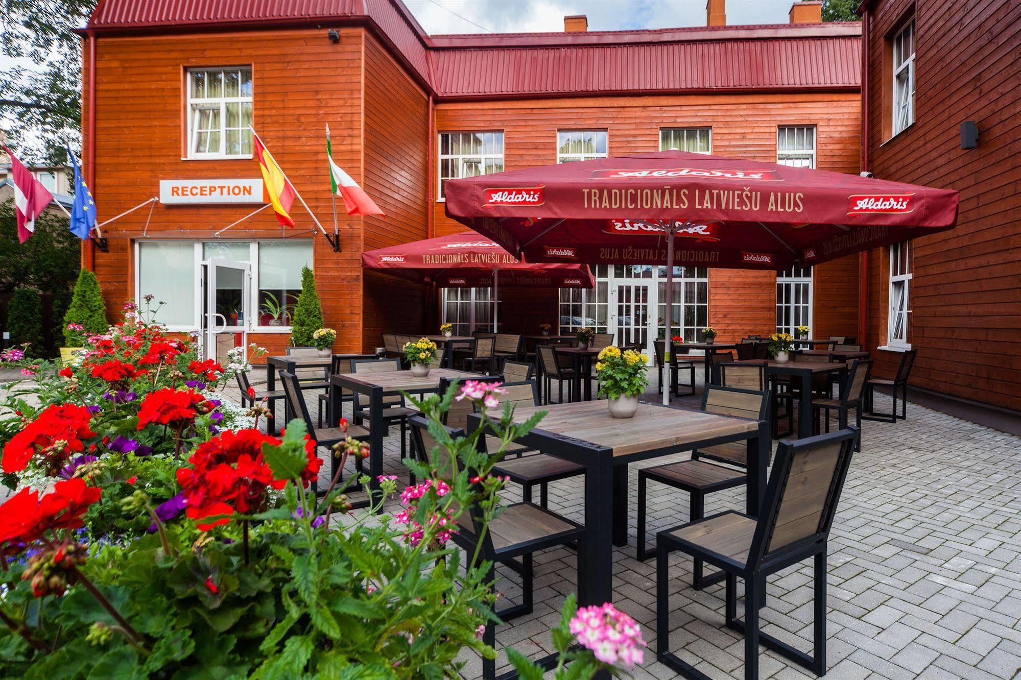 Autosole Motel Riga Bagian luar foto